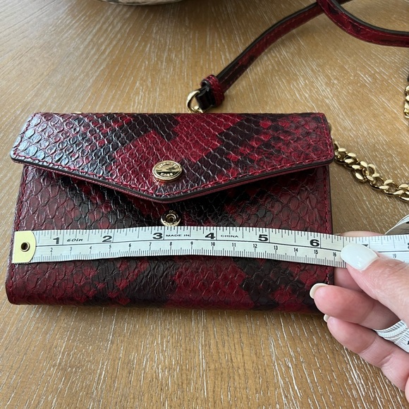 Michael Kors Crossbody Wallet Burgundy - Picture 4 of 8